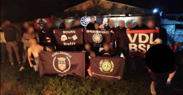 https://www.protection-des-elus.cdcl.fr/wp-content/uploads/2024/01/fans-du-iiie-reich-agression-transphobe-et-descente-raciste-bienvenue-chez-les-vandal-besak-2.jpg