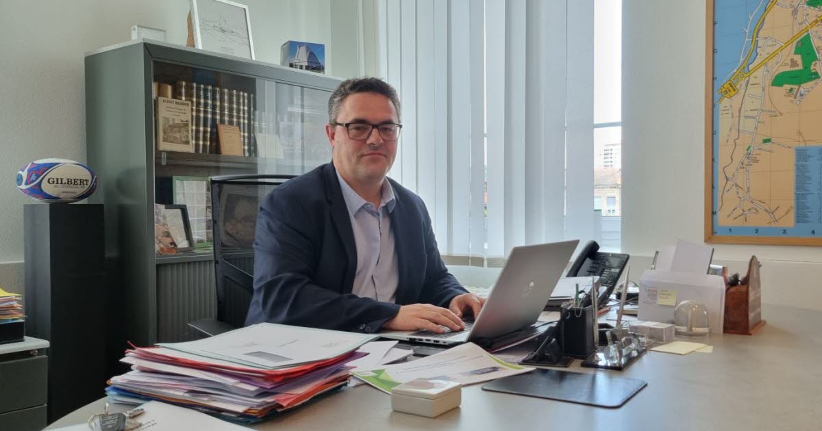 , Loire Firminy : le maire Julien Luya une nouvelle fois agress&eacute;