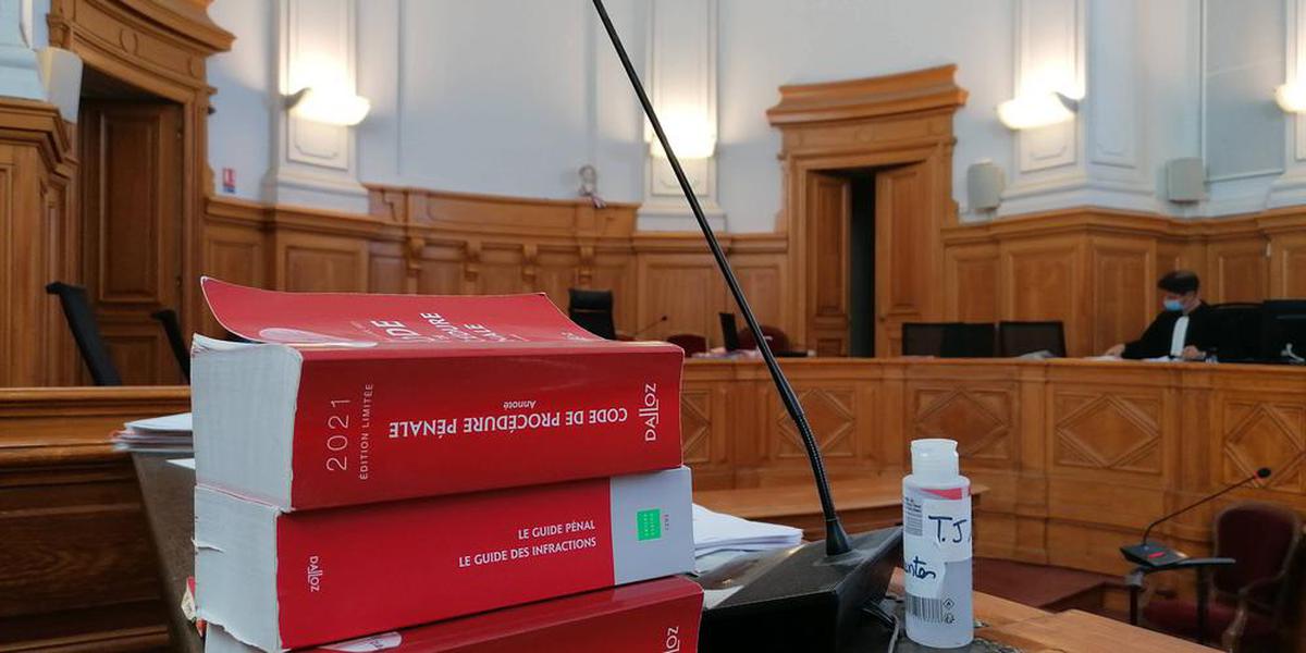 , Reims : les trois &eacute;l&egrave;ves qui avaient agress&eacute; un professeur seront jug&eacute;s en mars