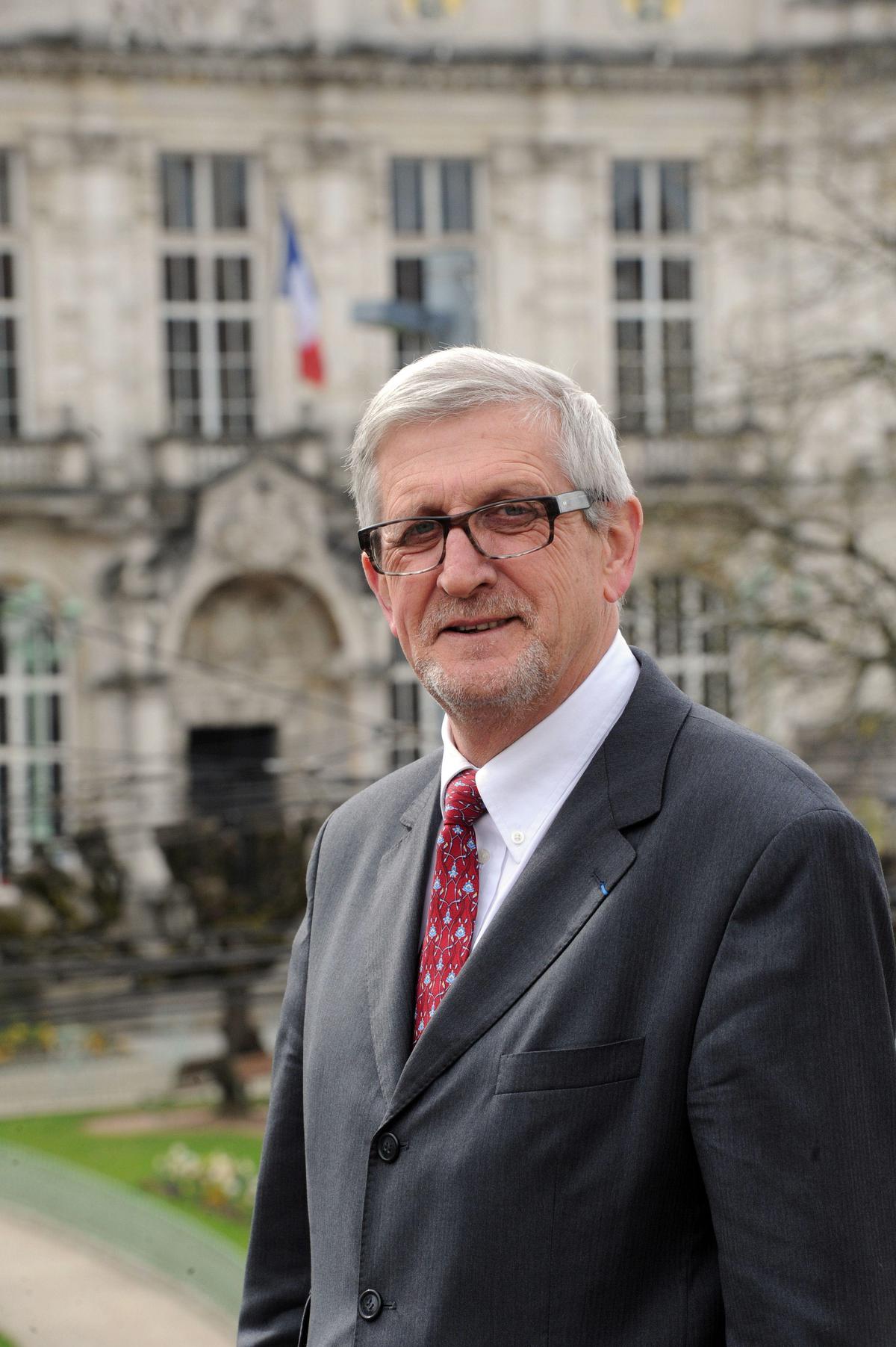 , Harc&egrave;lement moral, propos sexistes&hellip; Le maire de Limoges vis&eacute; par une plainte