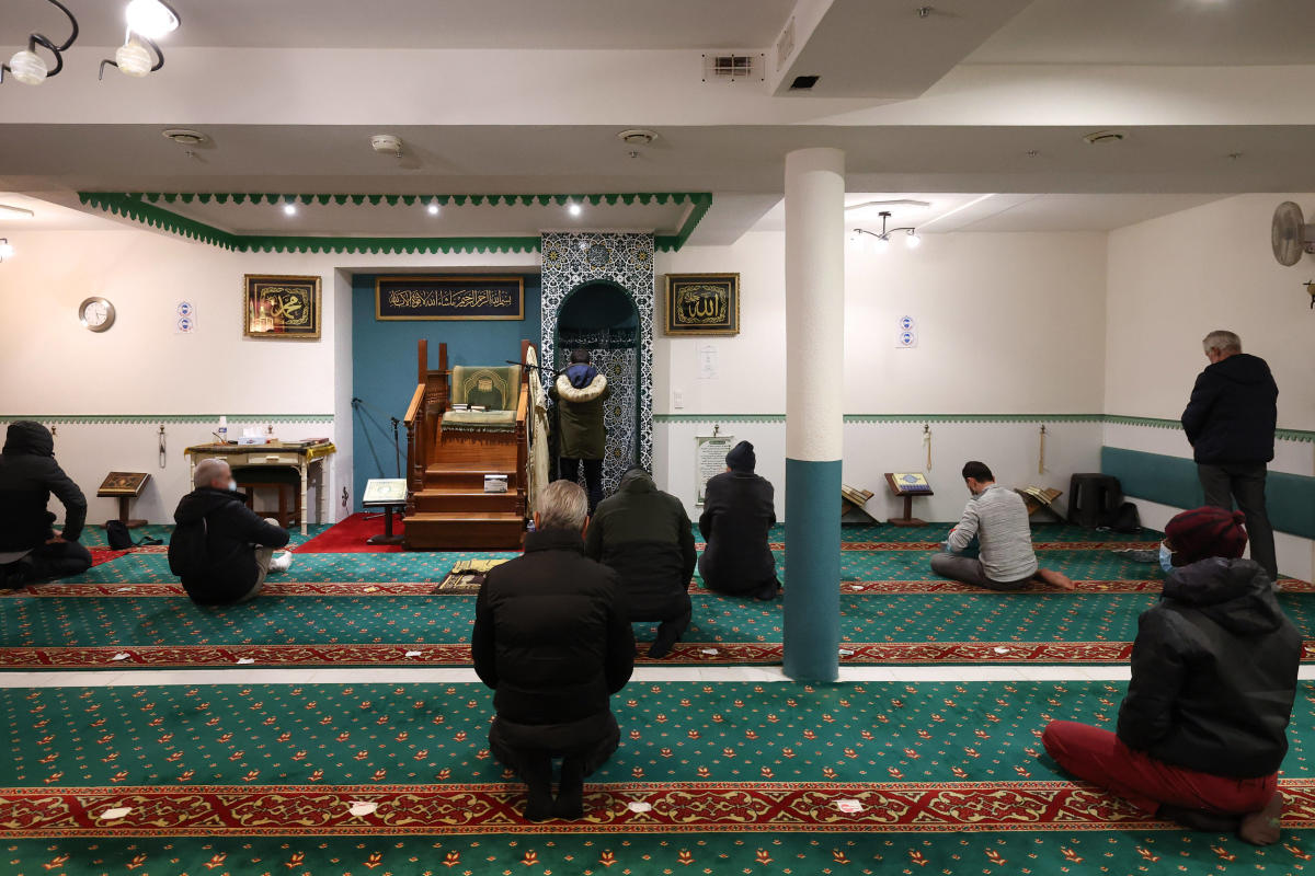 , Pr&egrave;s de Lyon, des &eacute;lus de droite agac&eacute;s par la pr&eacute;sence d&rsquo;une mosqu&eacute;e dans un b&acirc;timent municipal