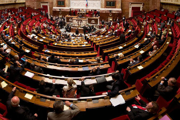 , S&eacute;curit&eacute; des &eacute;lus : ce que contient la proposition de loi adopt&eacute;e par les d&eacute;put&eacute;s