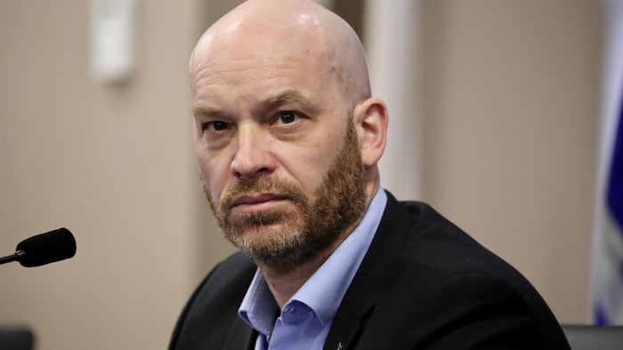 Steeve Verret lors d'un point de presse en 2021