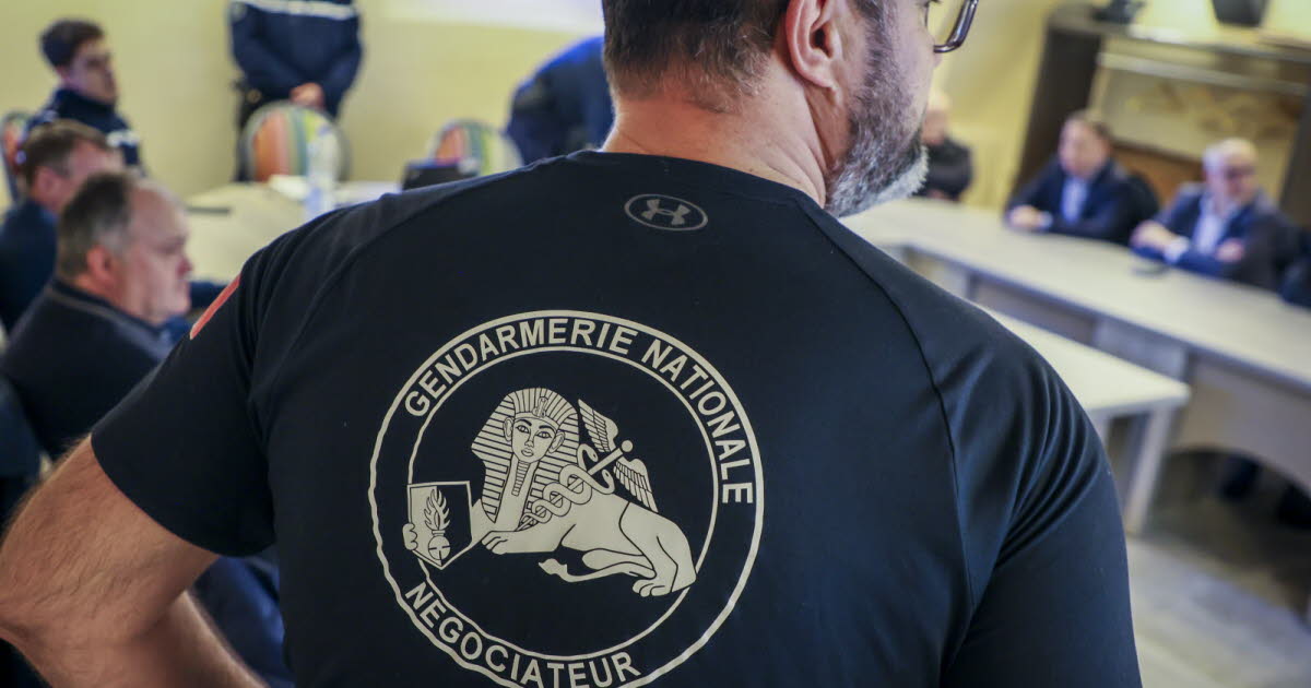 , Accueil Faits-divers – Justice Des n&eacute;gociateurs de la gendarmerie forment les &eacute;lus &agrave; la gestion de crise