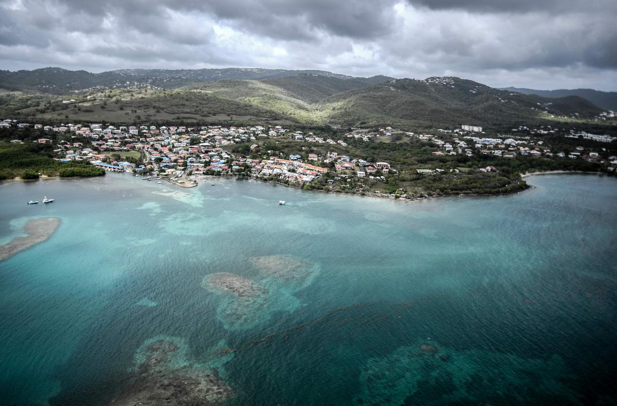 , Cocktails Molotov et tirs &agrave; balles r&eacute;elles sur les forces de l&rsquo;ordre : nouvelle nuit de violences en Martinique