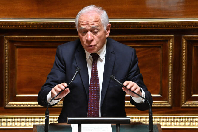 Le s&eacute;nateur fran&ccedil;ais et pr&eacute;sident du groupe du Rassemblement des d&eacute;mocrates, progressistes et ind&eacute;pendants (RDPI), Fran&ccedil;ois Patriat, au S&eacute;nat, &agrave; Paris, le 31&nbsp;janvier&nbsp;2024.