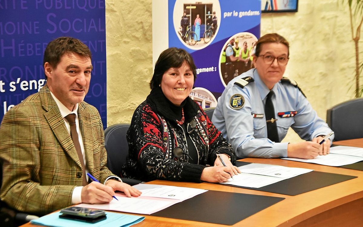 , Face &agrave; la hausse des violences contre les &eacute;lus, les maires ruraux du Finist&egrave;re en appellent &agrave; la gendarmerie