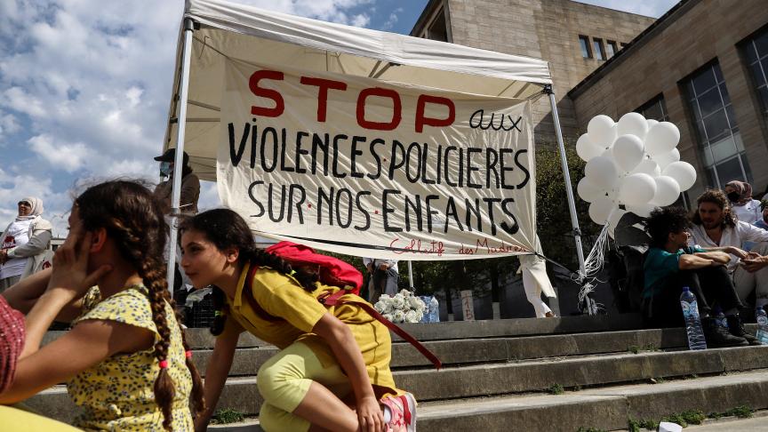 Le Comit&eacute; P indique qu&rsquo;en 2023, son service d&rsquo;enqu&ecirc;tes est intervenu &agrave; la demande des autorit&eacute;s judiciaires dans dix dossiers concernant la mort d&rsquo;individus dans un contexte d&rsquo;intervention de la police.
