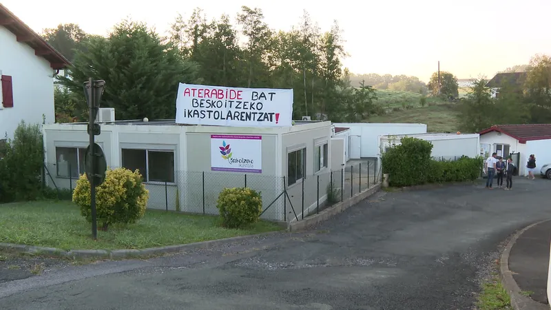 Le bail de l'Ikastola a &eacute;t&eacute; prolong&eacute; d'un an le temps de trouver les terrains adapt&eacute;s pour la construction de l'&eacute;cole.