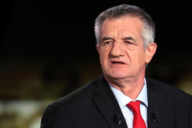 Jean Lassalle, &agrave; Saint-Denis (93), le 31 mars 2022.