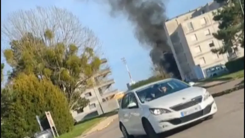 Une personne a &eacute;t&eacute; bless&eacute;e par balles au 10, avenue Champollion dans le quartier des Gr&eacute;silles &agrave; Dijon, mercredi 20 mars 2024.