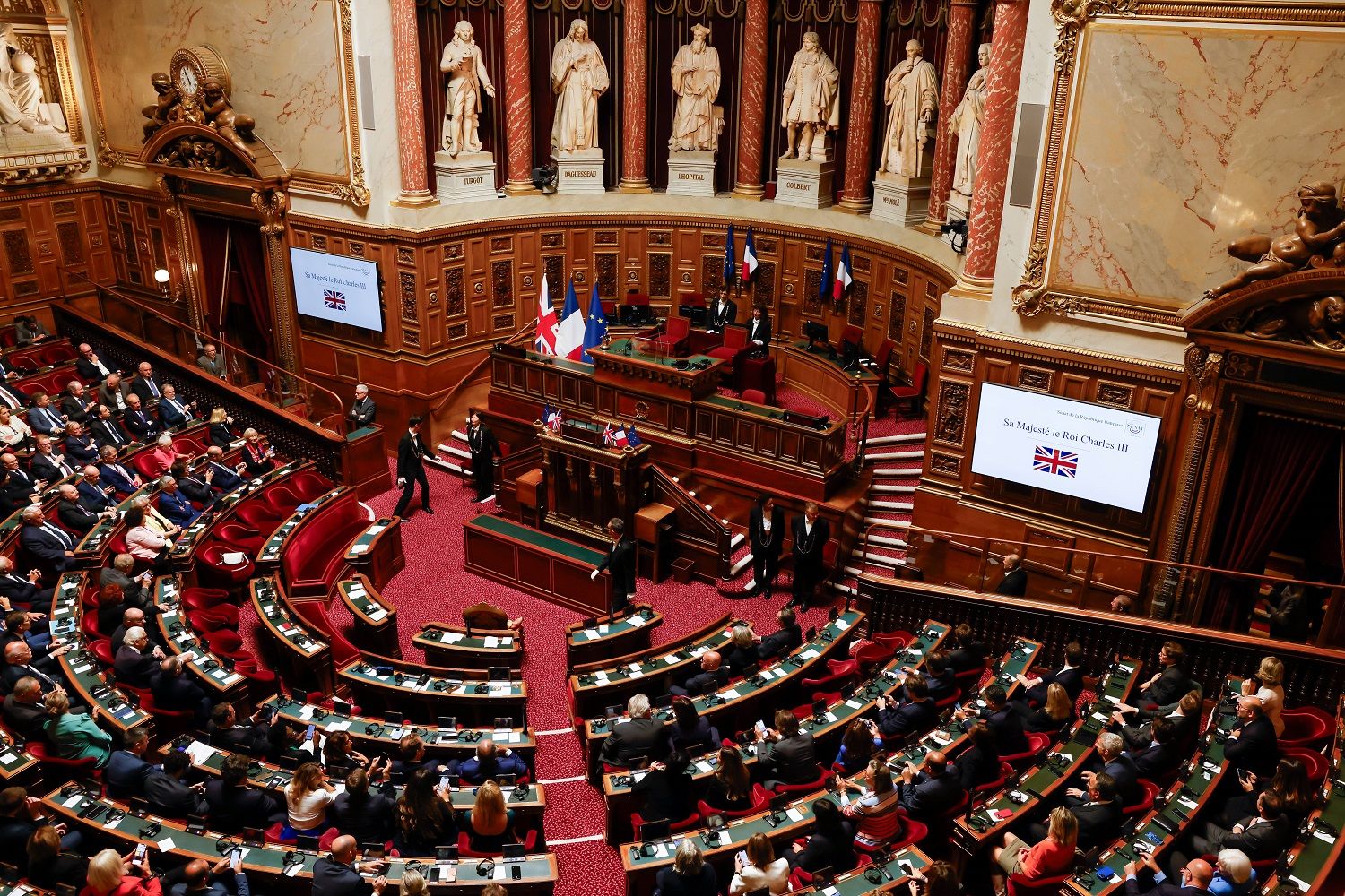 , Violences contre les &eacute;lus locaux : un texte durcissant les sanctions d&eacute;finitivement adopt&eacute;