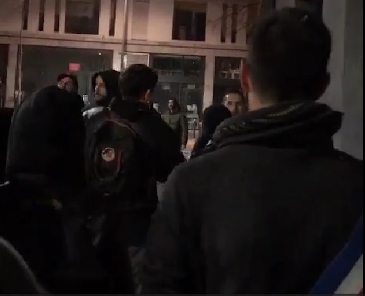https://www.protection-des-elus.cdcl.fr/wp-content/uploads/2024/04/a-marseille-un-policier-eborgne-un-manifestant-bouscule-un-elu-et-profere-des-insultes-homophobes.jpg