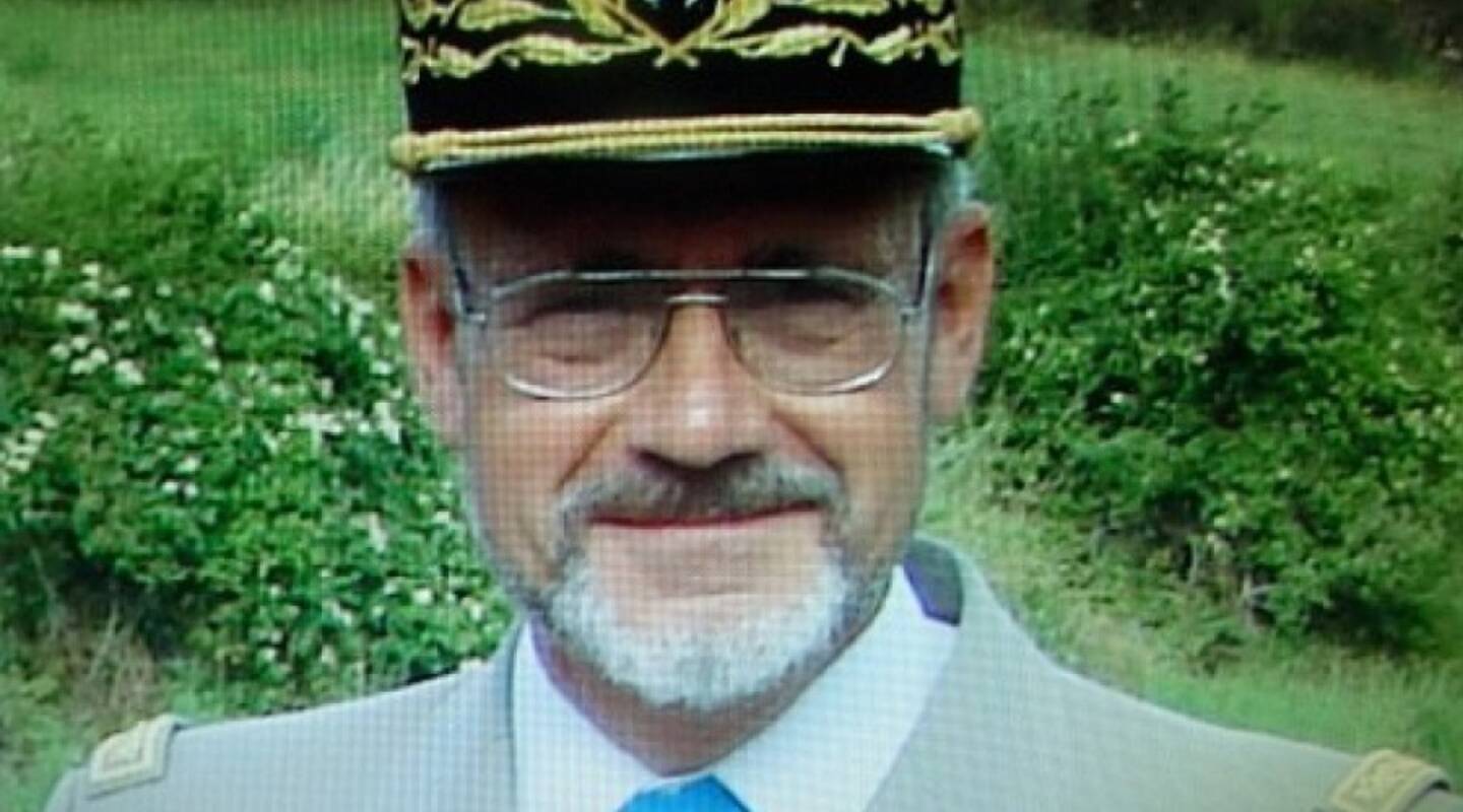 , Ancien g&eacute;n&eacute;ral, &eacute;lu, militant d&rsquo;extr&ecirc;me droite : les cautions fran&ccedil;aises de la r&eacute;&eacute;lection de Poutine