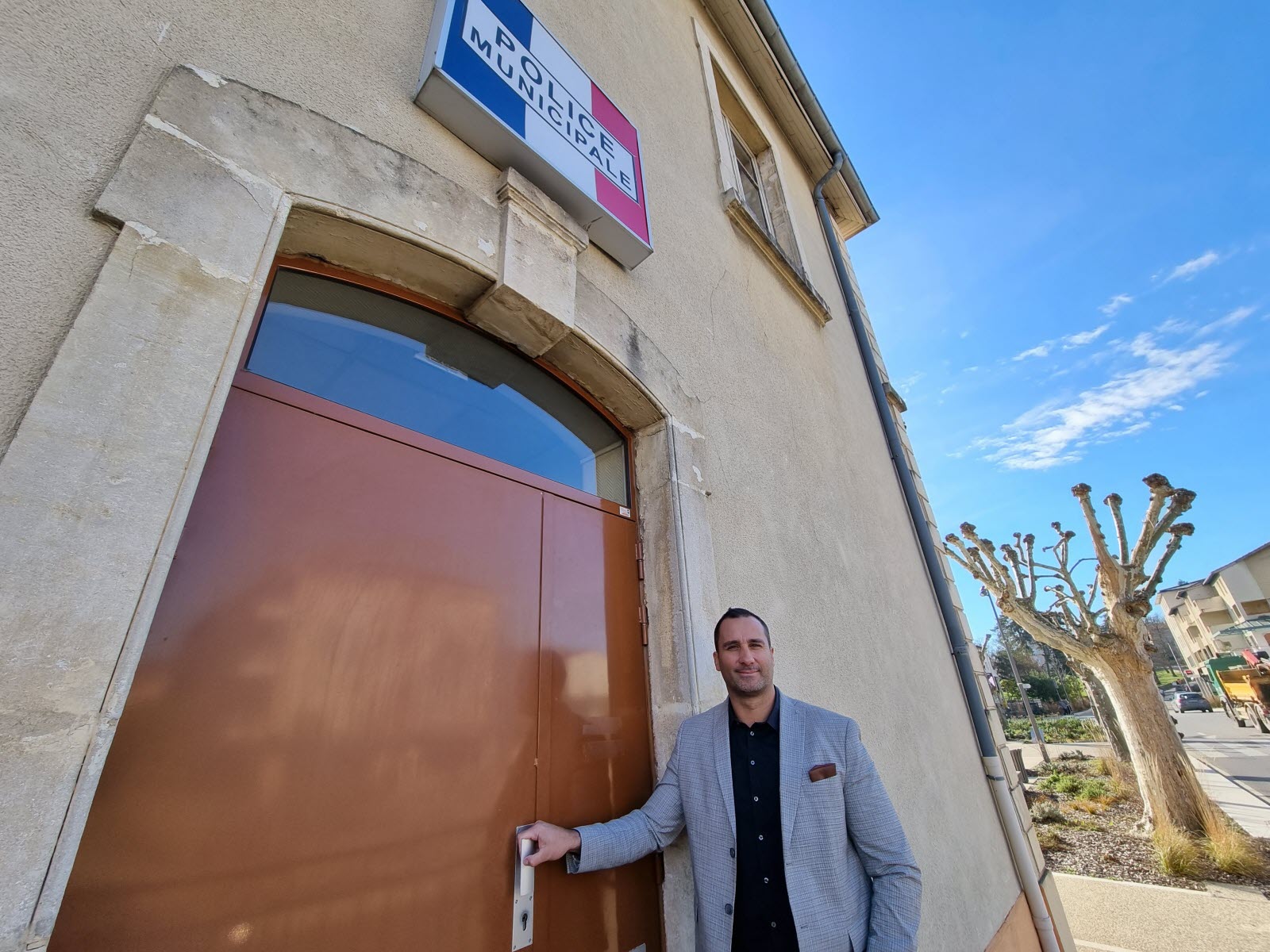 , Apr&egrave;s l&rsquo;agression d&rsquo;une agent municipale, la mairie de Falleron ferme ses portes au public samedi