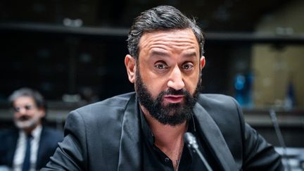 , Devant les d&eacute;put&eacute;s, Hanouna d&eacute;nonce un acharnement