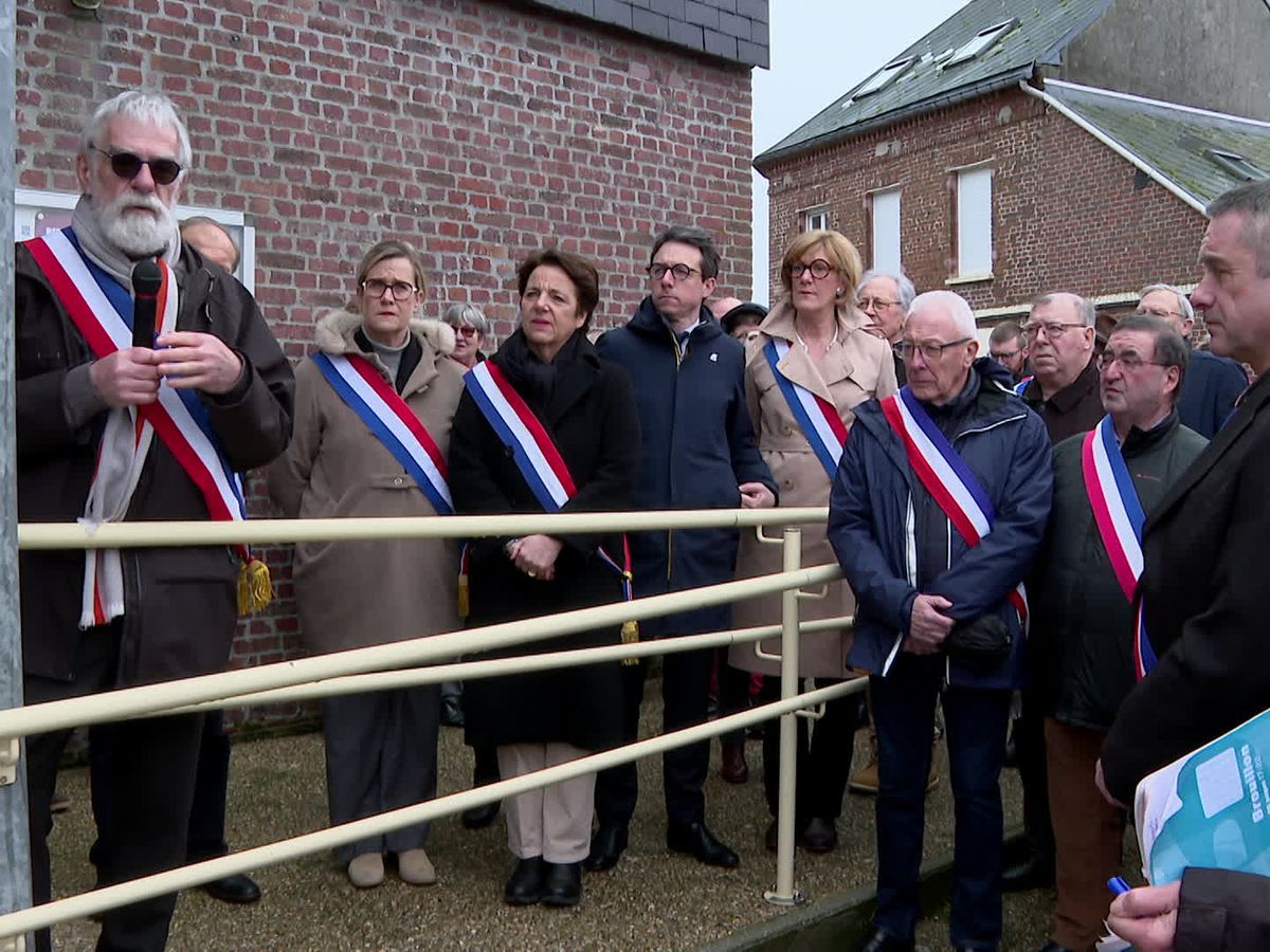 , &Eacute;lu agress&eacute; par un habitant : un rassemblement r&eacute;publicain en soutien &agrave; la victime