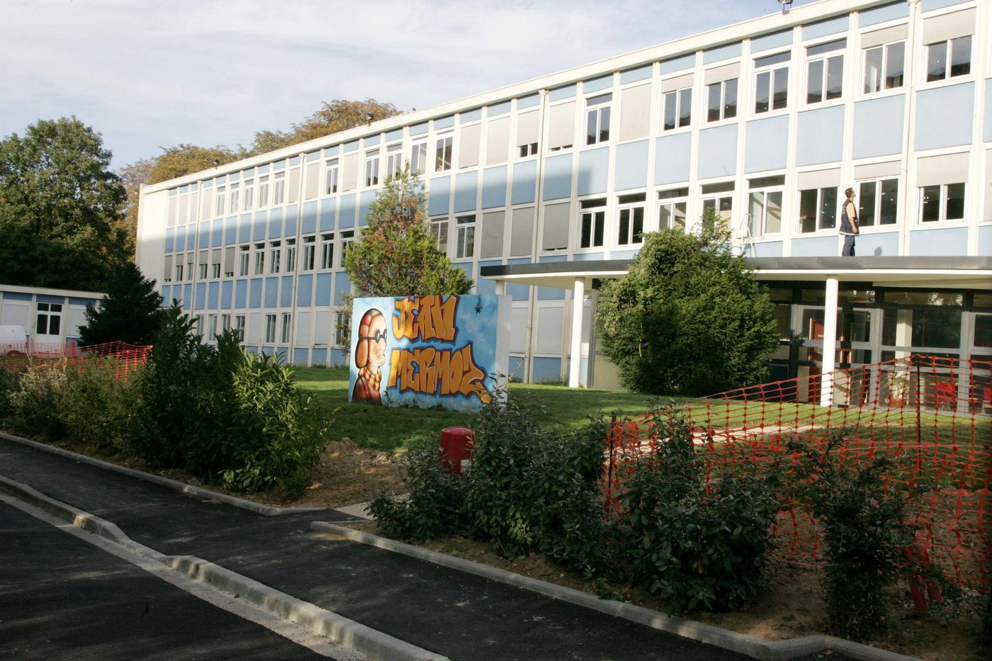 , Essonne : un coll&eacute;gien entre la vie et la mort apr&egrave;s avoir &eacute;t&eacute; agress&eacute; &agrave; la sortie des cours