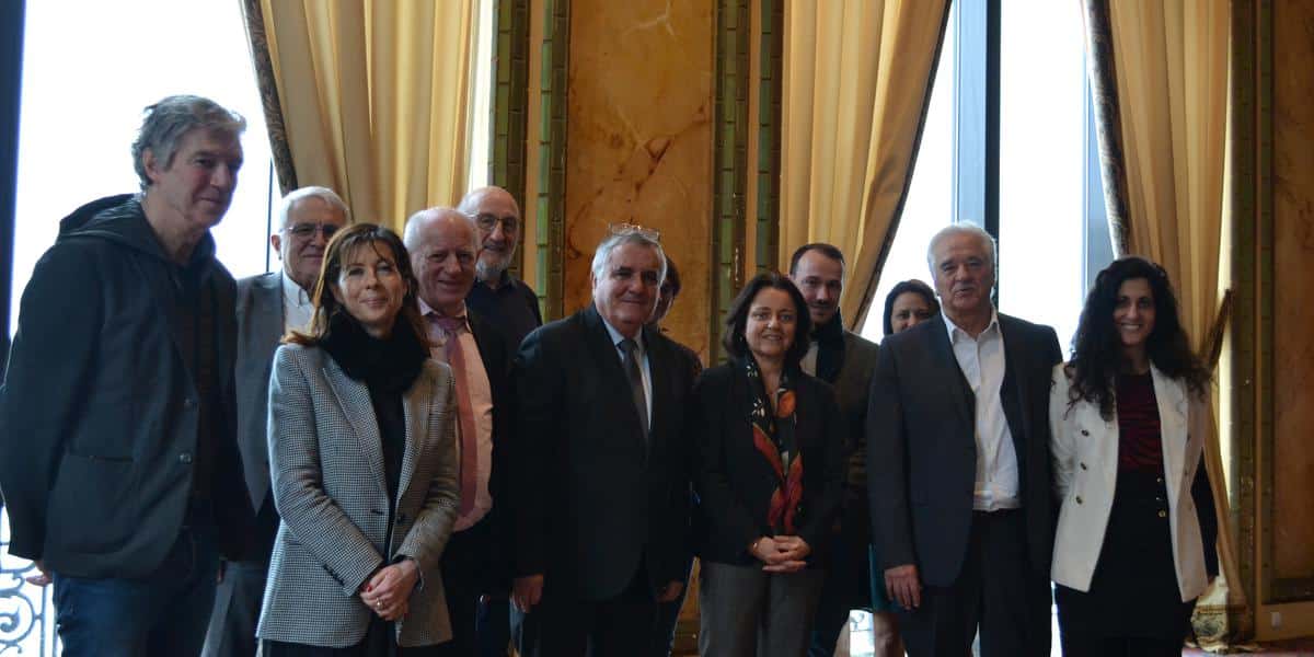 , Face aux violences, les maires des Pyr&eacute;n&eacute;es-Atlantiques font front