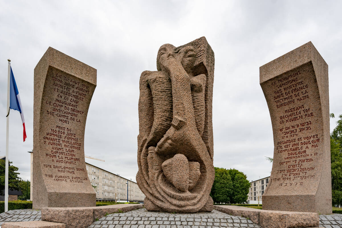 , Le M&eacute;morial de la Shoah d&eacute;grad&eacute; &agrave; Drancy, &eacute;lus et autorit&eacute;s d&eacute;noncent un acte antis&eacute;mite