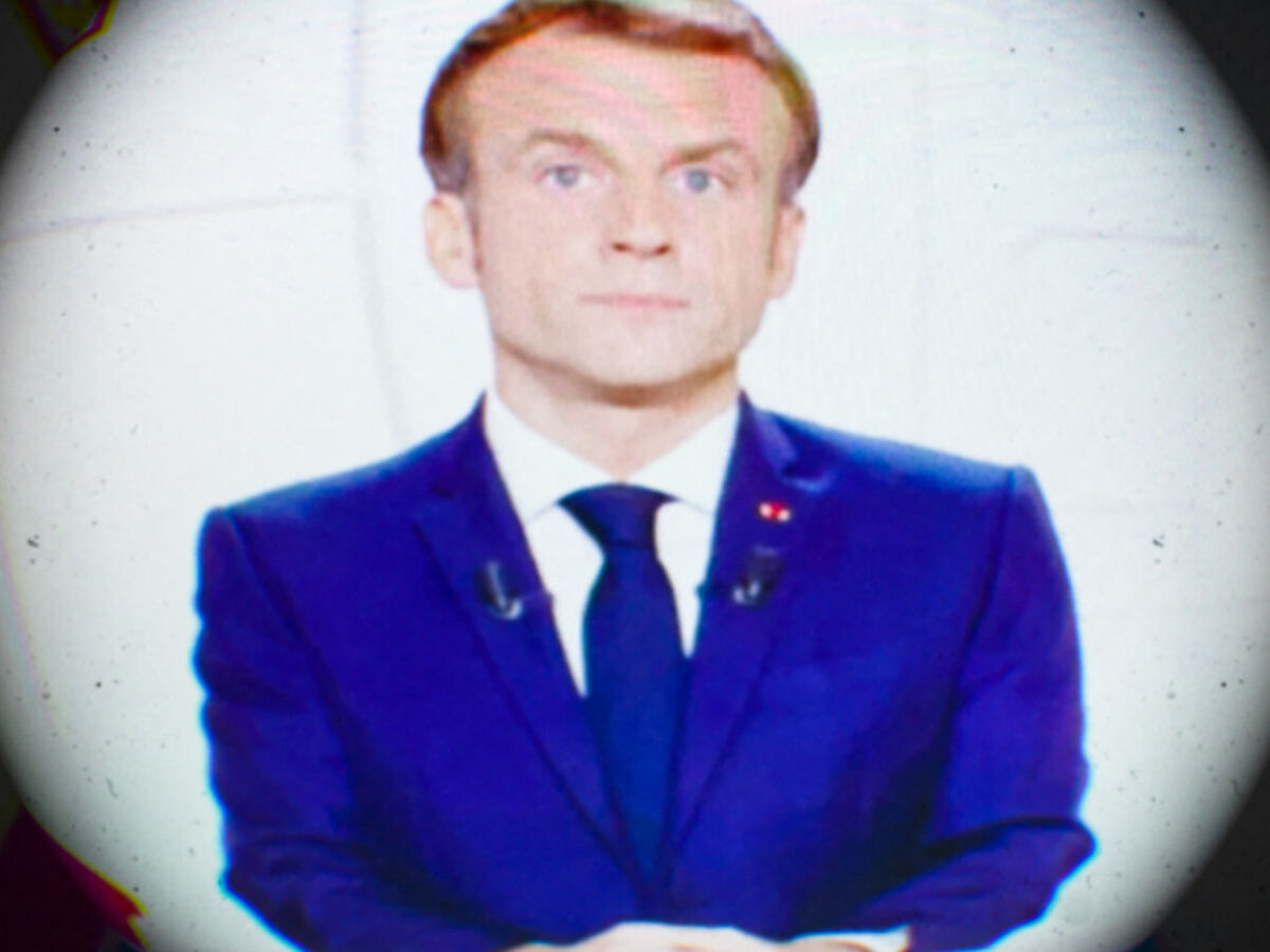, Macron &eacute;lu pr&eacute;sident de la rh&eacute;torique belliqueuse