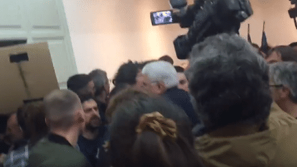 Capture &eacute;cran d'une vid&eacute;o tourn&eacute;e lors du Conseil municipal de Combo-Les-Bains. (CAPTURE ECRAN)