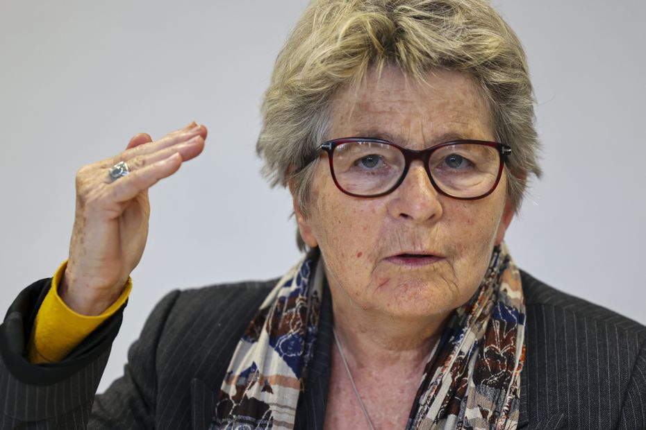 , Pancartes &laquo;&nbsp;Violeurs &eacute;trangers dehors&nbsp;&raquo; du RN, insulte, annonce de plainte : s&eacute;ance houleuse au conseil r&eacute;gional de Bourgogne-Franche-Comt&eacute;