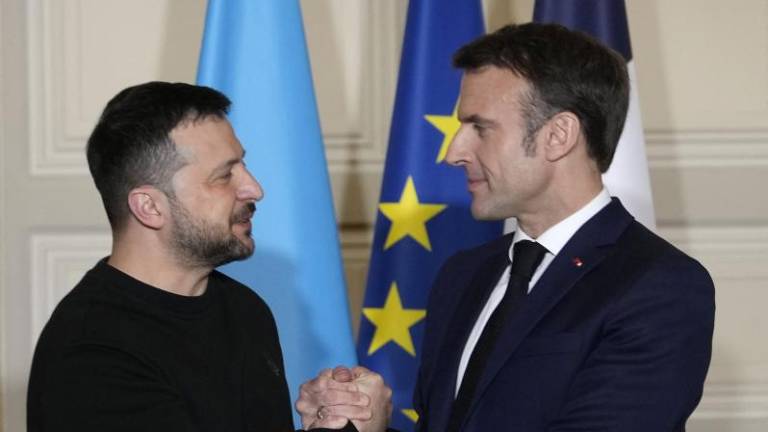 , Strat&eacute;gie fran&ccedil;aise en Ukraine : les &eacute;lus de la r&eacute;gion Paca r&eacute;agissent