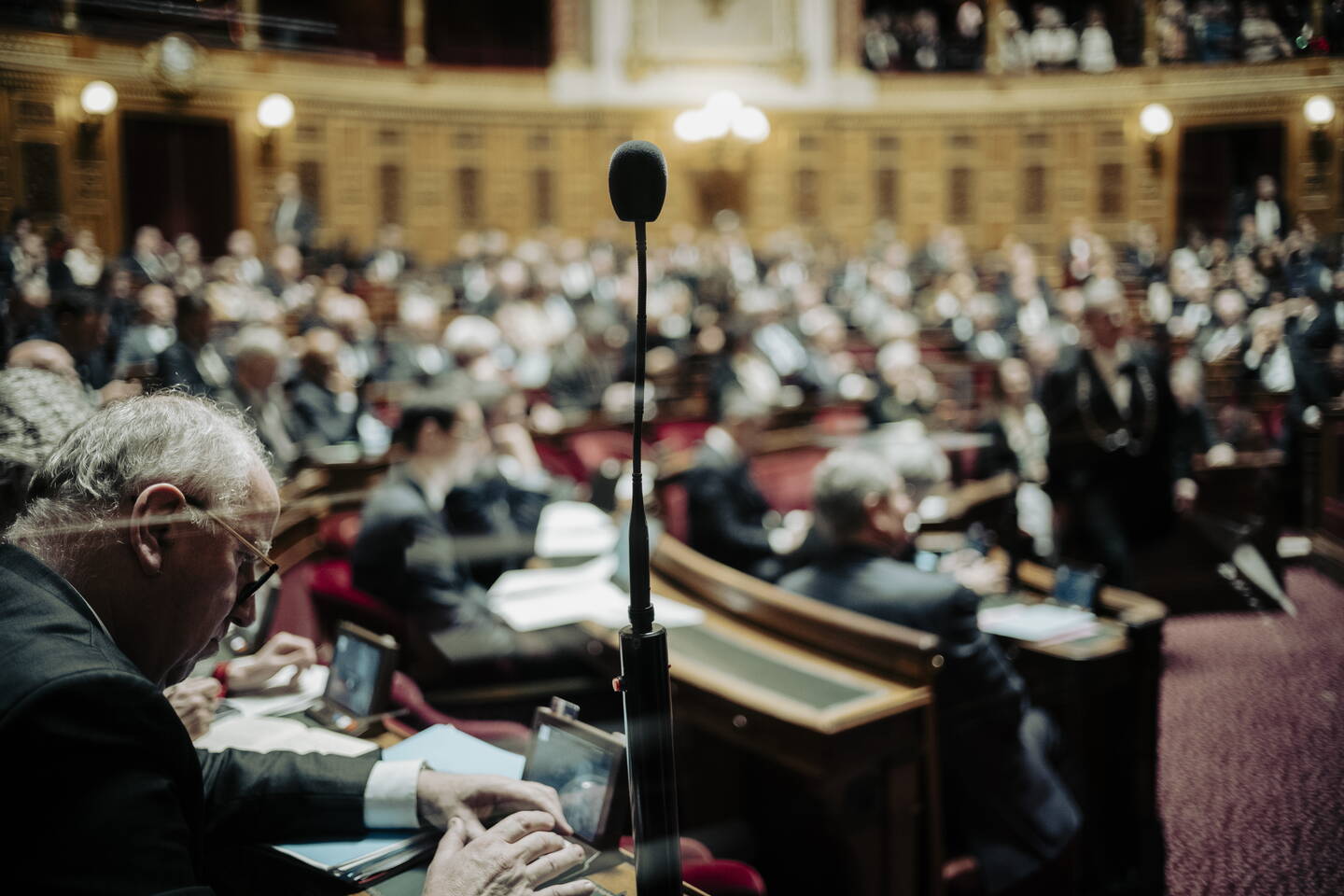 , Violences sur les &eacute;lus : le S&eacute;nat va adopter une nouvelle version de la loi
