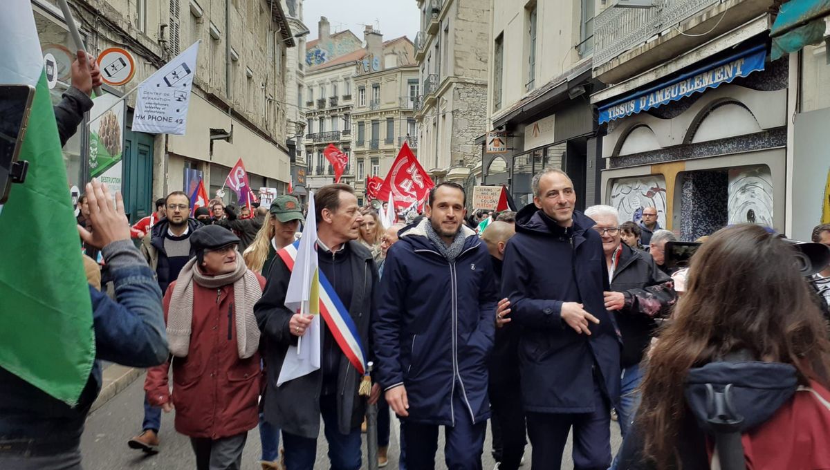 , Apr&egrave;s l&rsquo;exfiltration de Rapha&euml;l Glucksmann : &laquo;&nbsp;Nous avons vu la d&eacute;put&eacute;e Andr&eacute;e Taurinya diriger les militants vers nous&nbsp;&raquo;