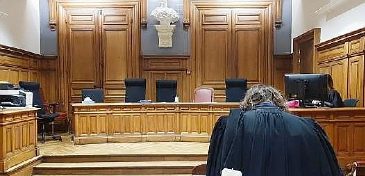 , Cherbourg-en-Cotentin. Le maire Beno&icirc;t Arriv&eacute; qualifi&eacute; de &laquo;&nbsp;dictateur&nbsp;&raquo; : d&eacute;lib&eacute;r&eacute; le 25 juin