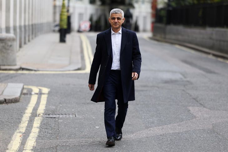 Sadiq Khan devient le premier &agrave; remporter la mairie de Londres pour la troisi&egrave;me fois