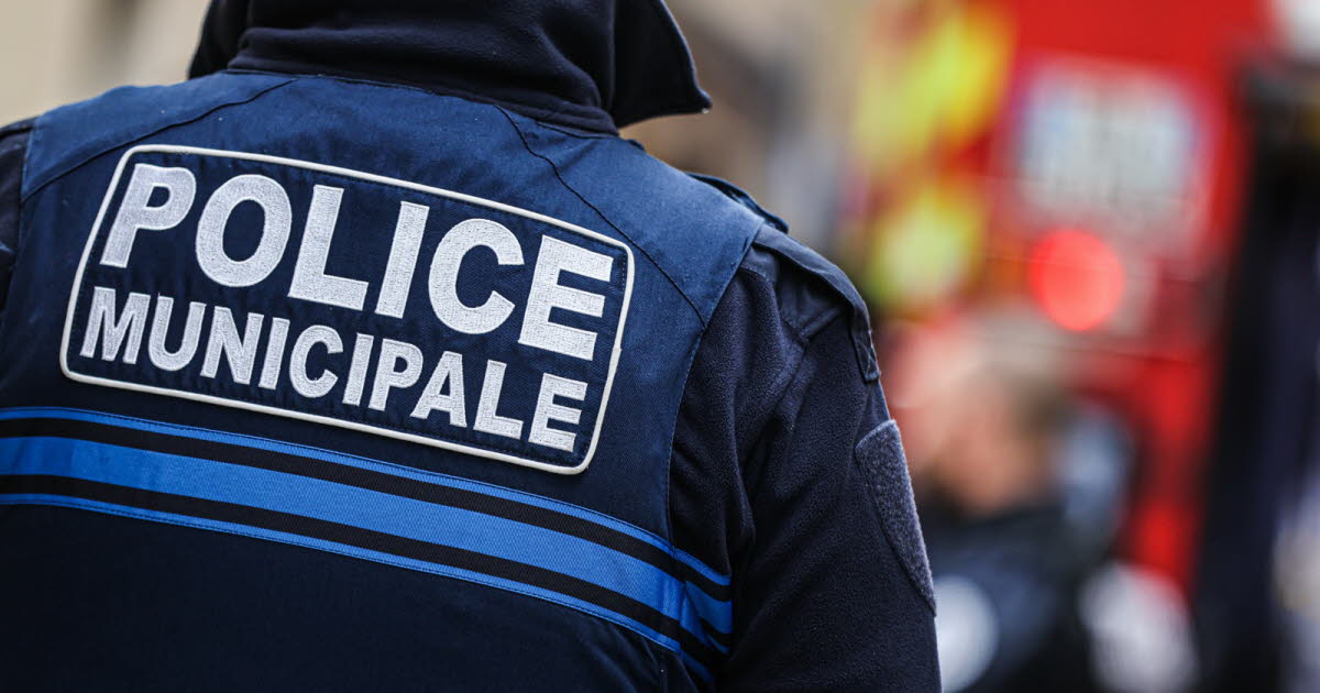 , Carpentras Le maire insult&eacute; sur Facebook, un homme avoue devant les policiers