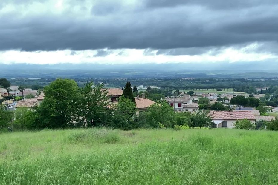 , VID&Eacute;OS. &laquo;&nbsp;M&ecirc;me sa famille a peur des repr&eacute;sailles&nbsp;&raquo; : un &eacute;lu pass&eacute; &agrave; tabac toujours sous le choc 10 jours apr&egrave;s son agression