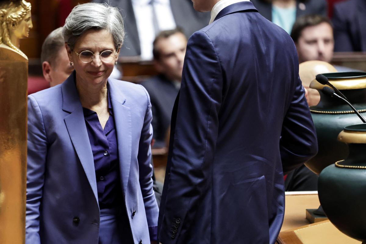 , Assembl&eacute;e nationale : de nombreux &eacute;lus refusent de serrer la main &agrave; un d&eacute;put&eacute; RN