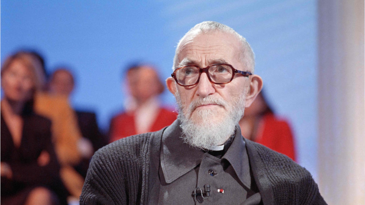 , &laquo;&nbsp;Je l&rsquo;ai gifl&eacute;&nbsp;&raquo; : l&rsquo;abb&eacute; Pierre accus&eacute; par une huiti&egrave;me femme d&rsquo;agression sexuelle