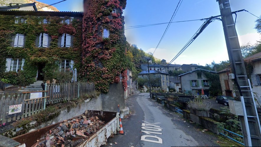 , Le maire de M&eacute;rial, dans les Pyr&eacute;n&eacute;es Audoises, poursuivit pour diffamation dans un contexte municipal tendu
