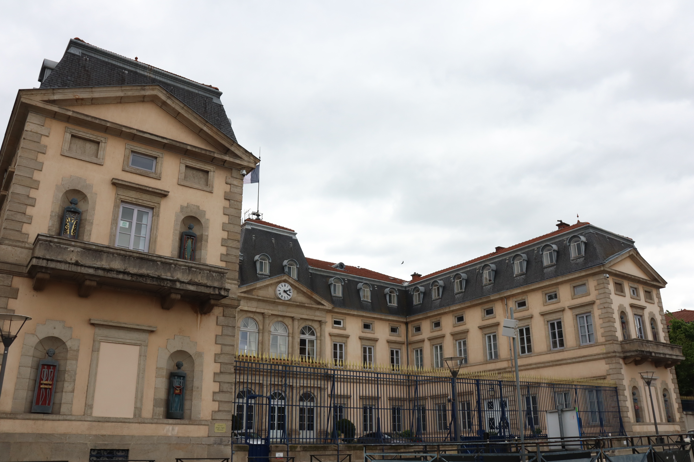 , Le Pr&eacute;fet condamne l&rsquo;agression des &eacute;lus locaux de Saint-Germain-Laprade