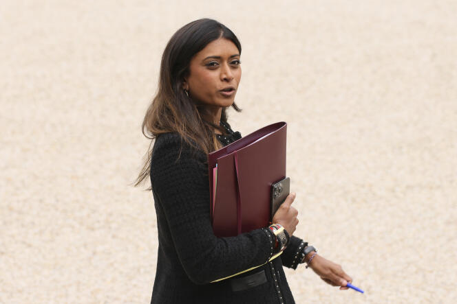 Prisca Thevenot, dans la cour de l&rsquo;Elys&eacute;e, &agrave; Paris, le 3&nbsp;juillet&nbsp;2024.
