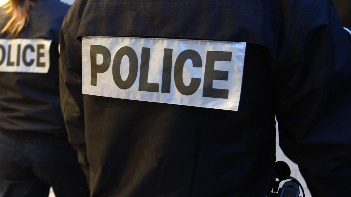 , Paris : un policier agress&eacute; au couteau, l&rsquo;assaillant gri&egrave;vement bless&eacute; par balle