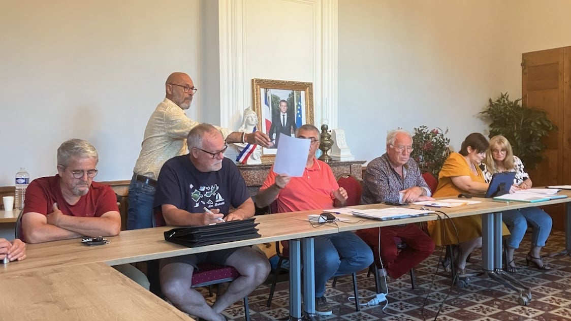 , Un sixi&egrave;me &eacute;lu municipal d&eacute;missionne &agrave; Mormoiron