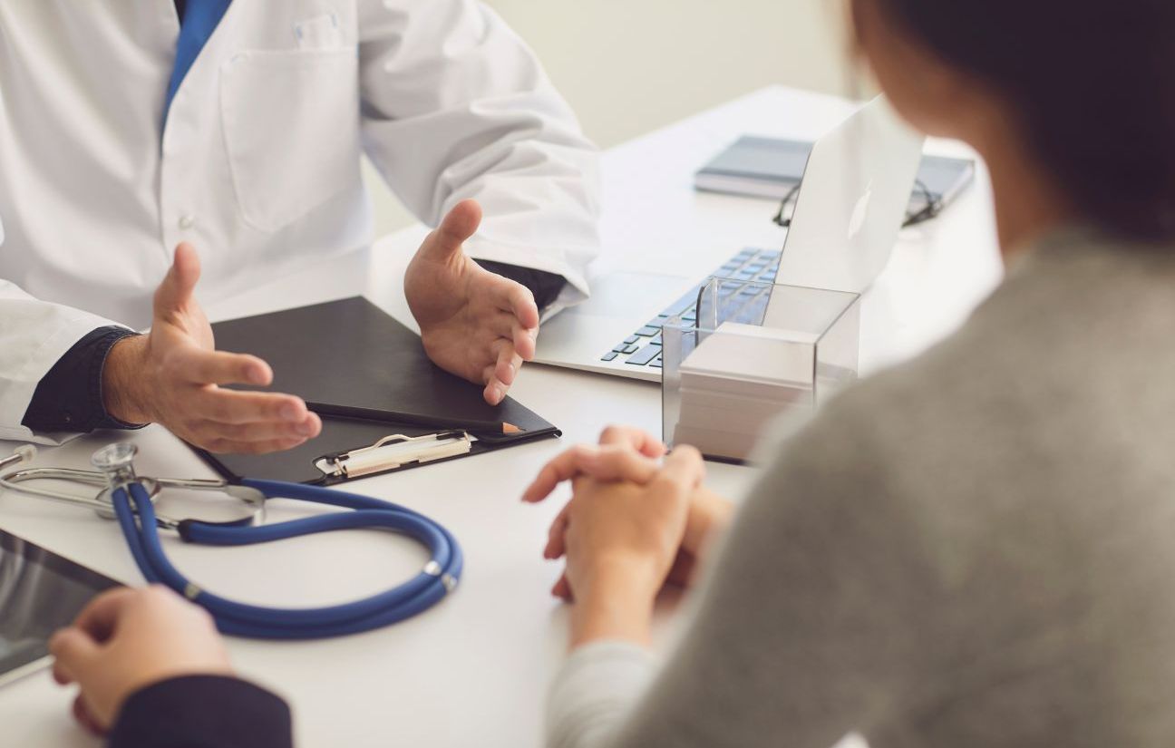 , Dix syndicats de m&eacute;decins r&eacute;clament &laquo; des mesures urgentes pour les prot&eacute;ger &raquo; face &agrave; la hausse des violences