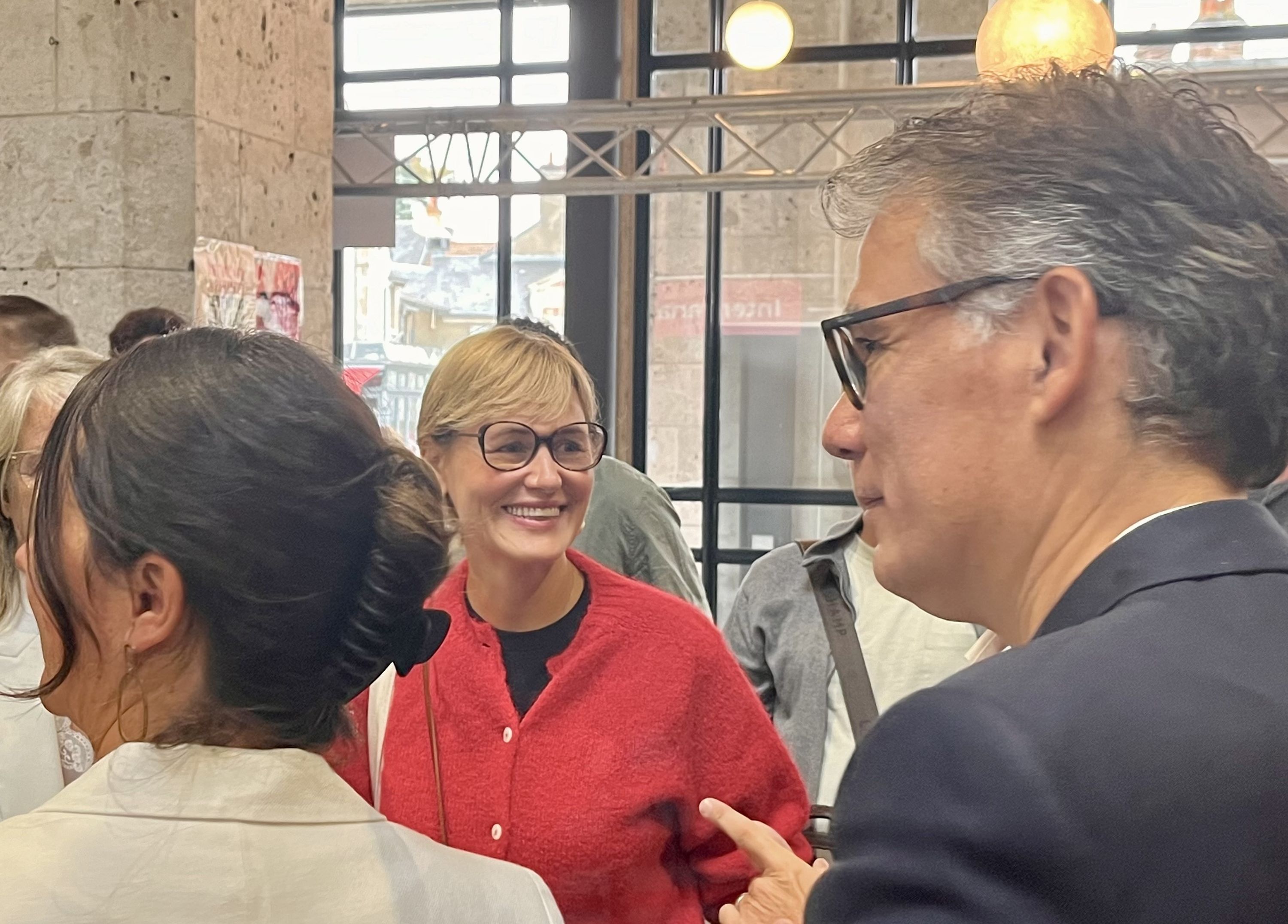 , Judith Godr&egrave;che aux universit&eacute;s d&rsquo;&eacute;t&eacute; du PS : &laquo; Aidez-moi &agrave; mener bataille contre les violences sexuelles