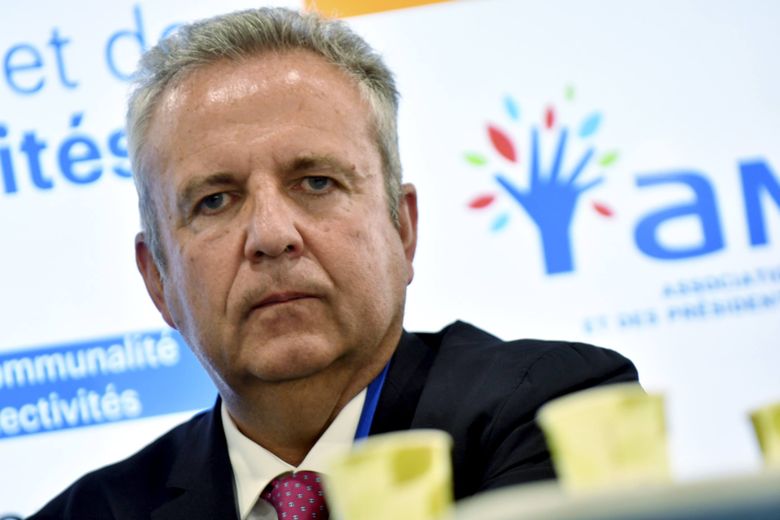 Le s&eacute;nateur Laurent Burgoa d&eacute;plore des "faits inadmissibles."