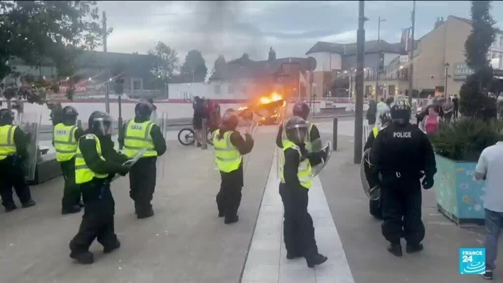 , Royaume-Uni : face aux violences, les mosqu&eacute;es britanniques en alerte