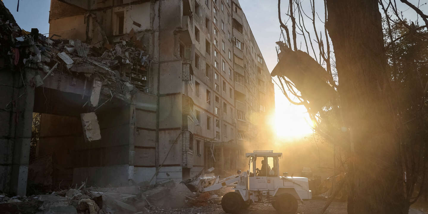 , En direct, guerre en Ukraine : au moins trois morts et vingt-huit bless&eacute;s dans une attaque russe &agrave; Kharkiv