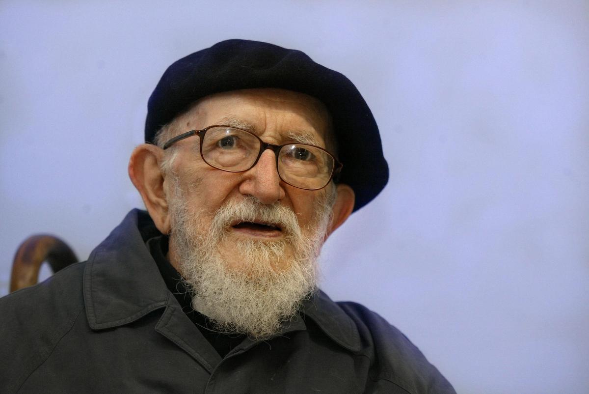 , L&rsquo;abb&eacute; Pierre accus&eacute; d&rsquo;agressions sexuelles : pour les Ev&ecirc;ques de France, les propos du pape &laquo; encouragent &raquo; un &laquo; travail de v&eacute;rit&eacute;
