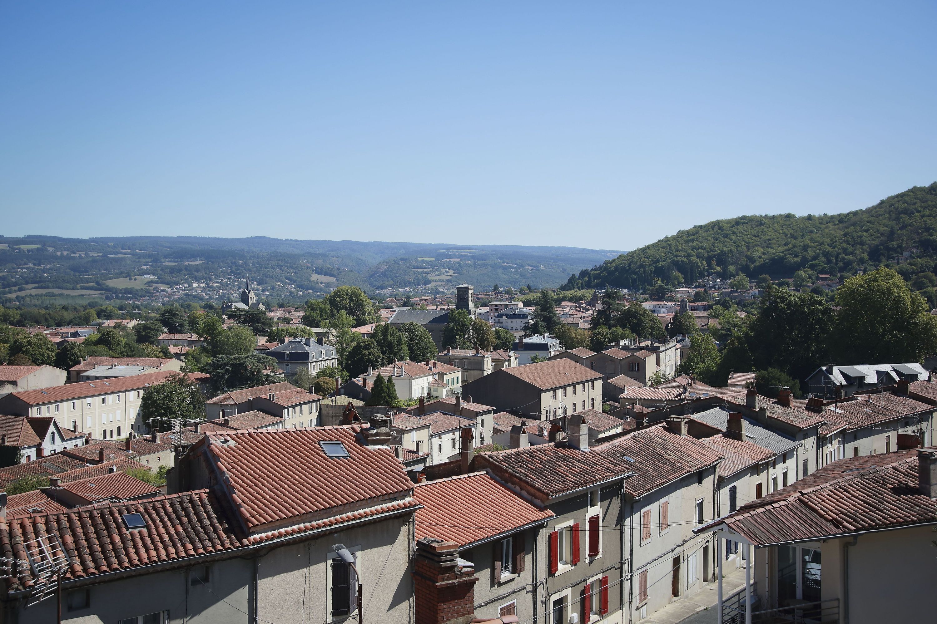 , Tarn : un adolescent de 17 ans pass&eacute; &agrave; tabac par une dizaine d&rsquo;individus parce qu&rsquo;il a &laquo;le tort d&rsquo;&ecirc;tre homosexuel&raquo;