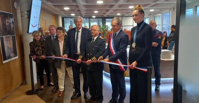 photo la c&eacute;r&eacute;monie s&rsquo;est tenue en pr&eacute;sence d&rsquo;alexia chartereau, la c&eacute;l&egrave;bre joueuse de basket coulainaise aux multiples m&eacute;dailles. &copy; le maine libre 
