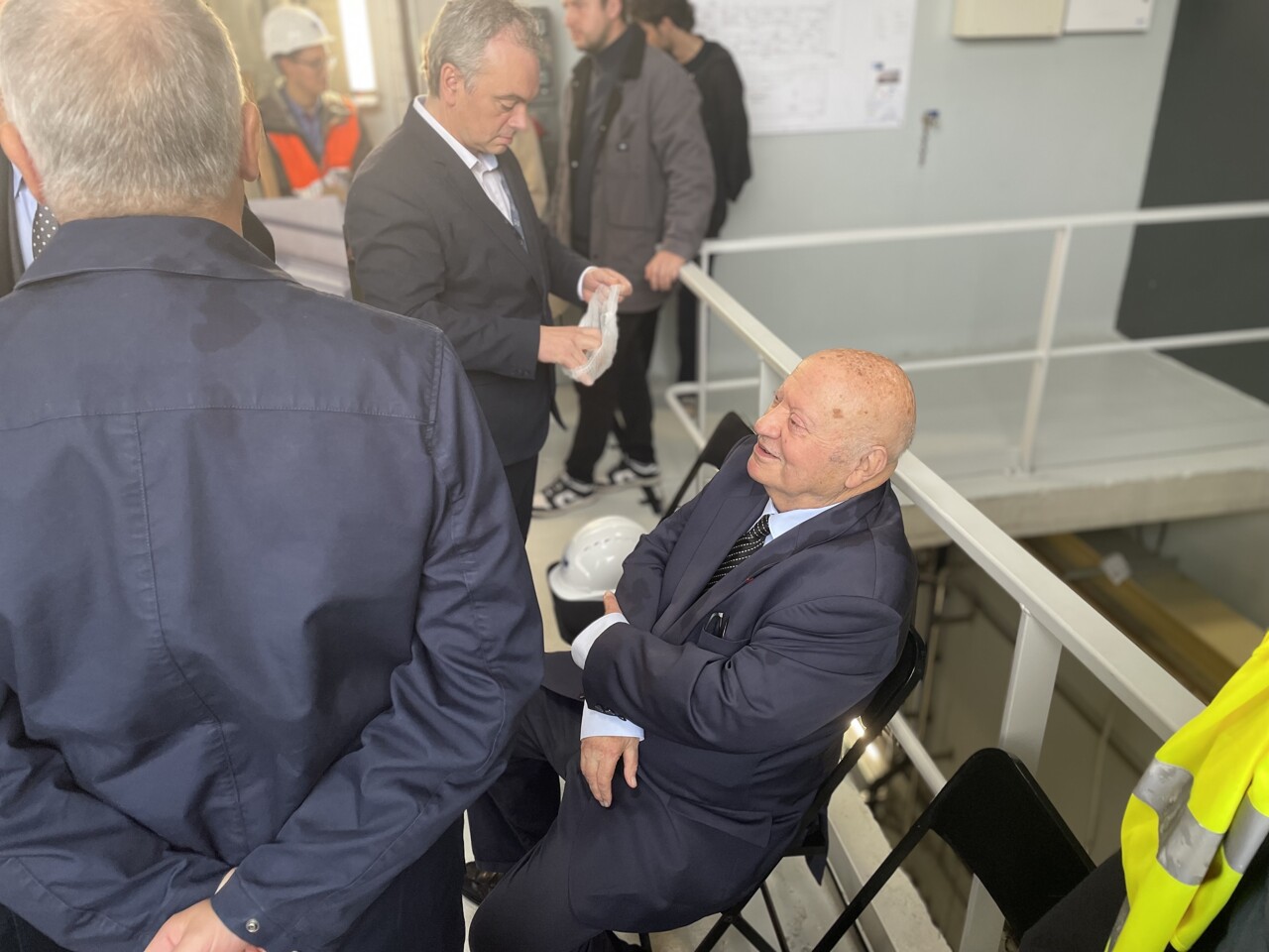 , Issy-les-Moulineaux : le maire Andr&eacute; Santini vis&eacute; par une information judiciaire pour agression sexuelle